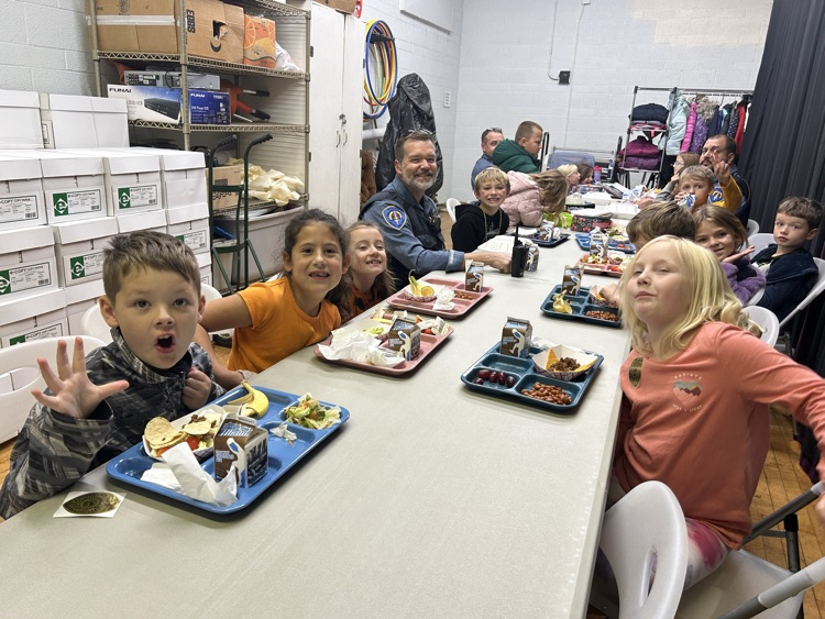 Eating with a Police Officer!