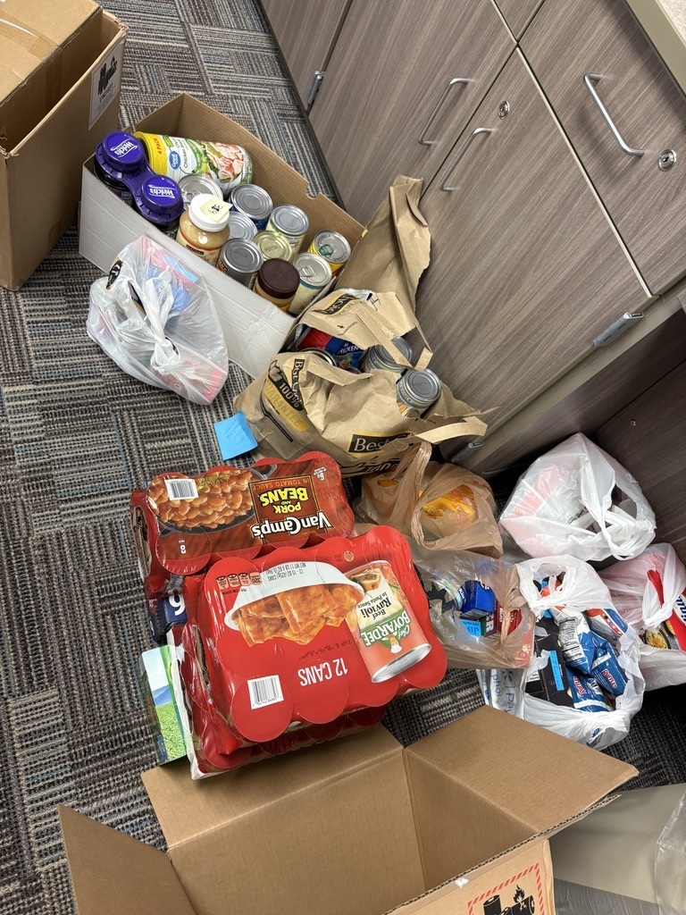 Mrs. Hartman's Class 162 items