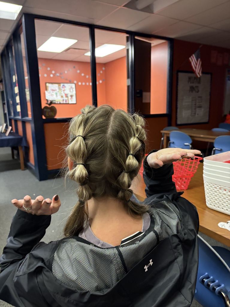 Hair with 6 bands on one side and 7 bands on the other