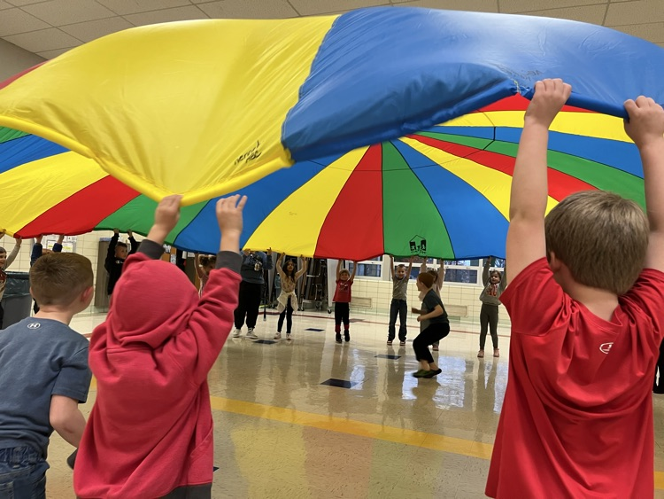 parachute popping up