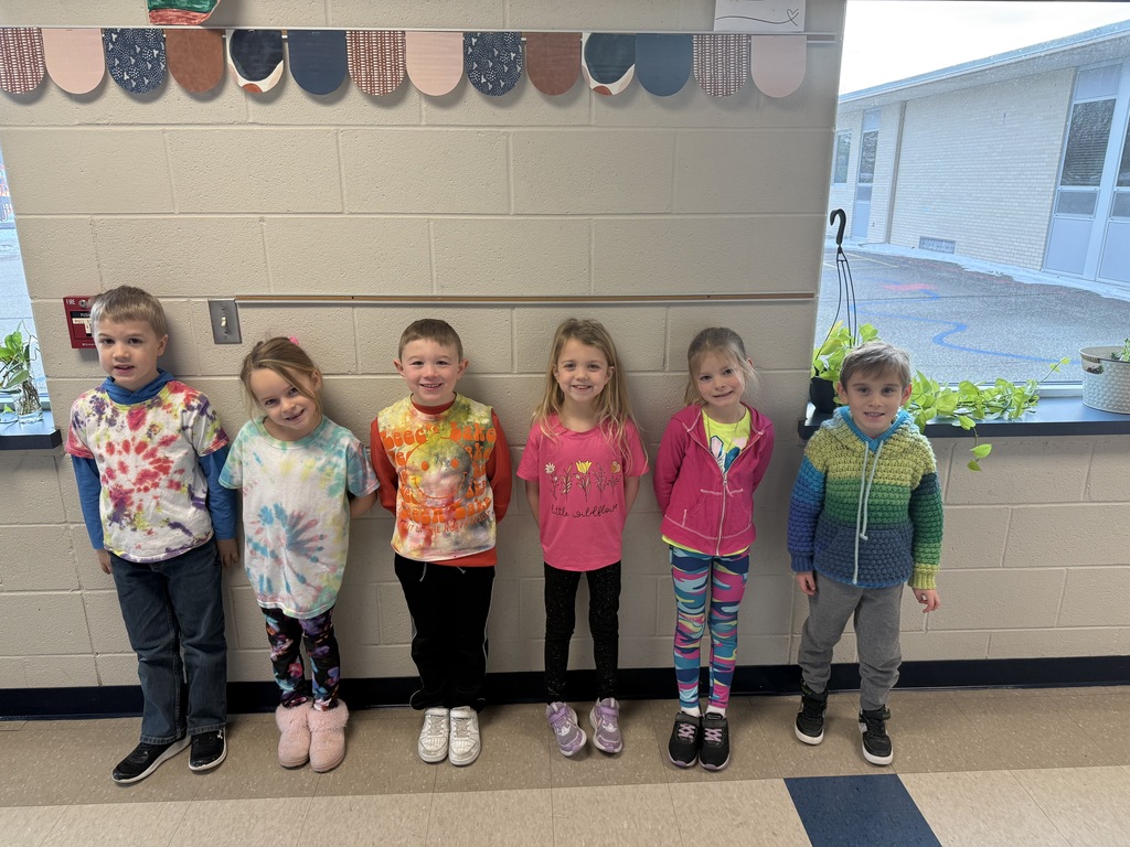 Students wearing tie dye for kindness week.Students wearing tie dye for kindness week.