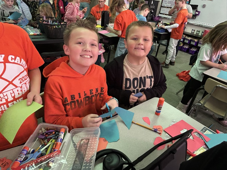 Making Valentine’s together