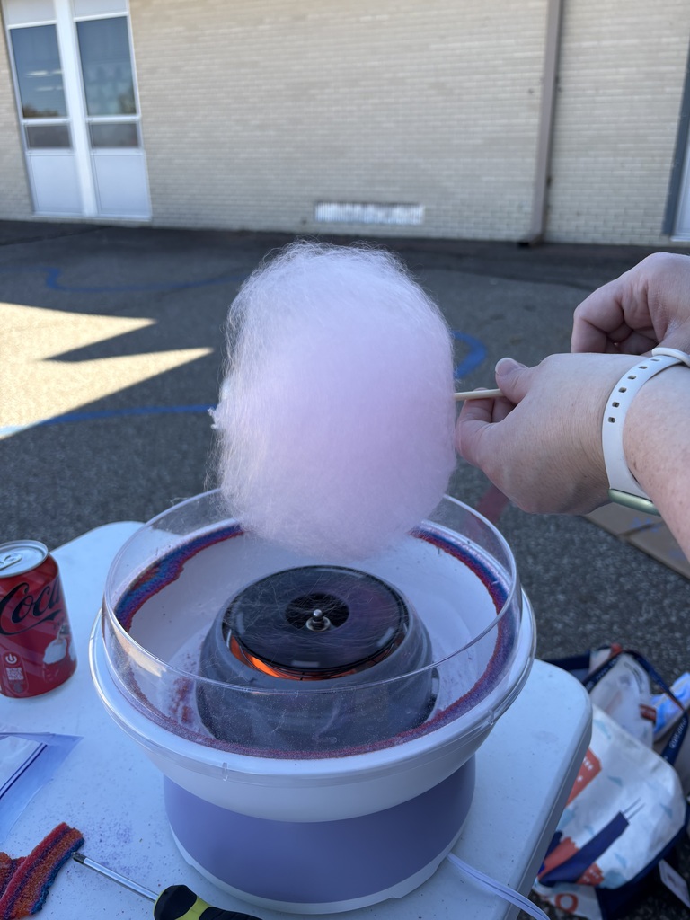 Cotton Candy being made.