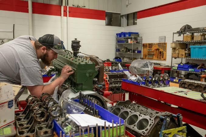 Student working in auto tech class