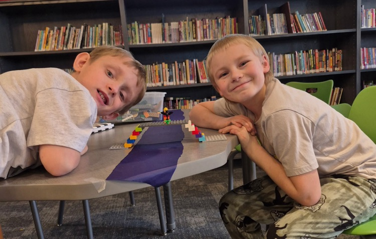 Building bridges using Legos