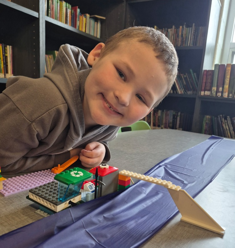 Building bridges using Legos