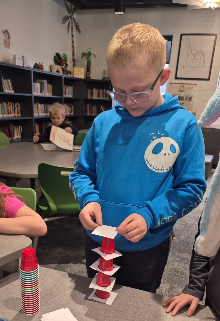 stacking hats contest