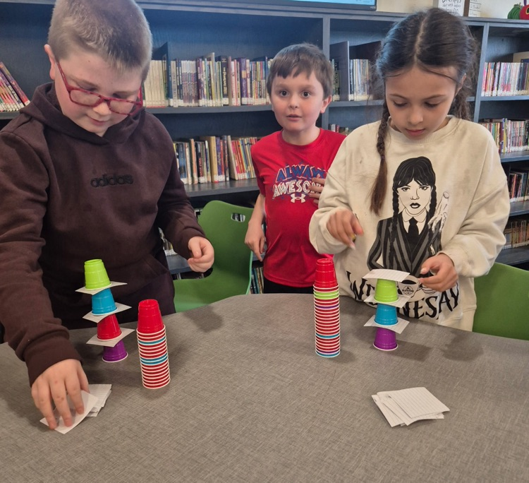 stacking hats contest