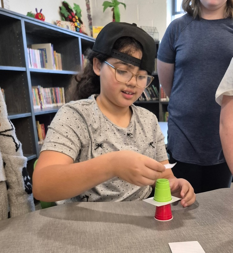 stacking hats contest