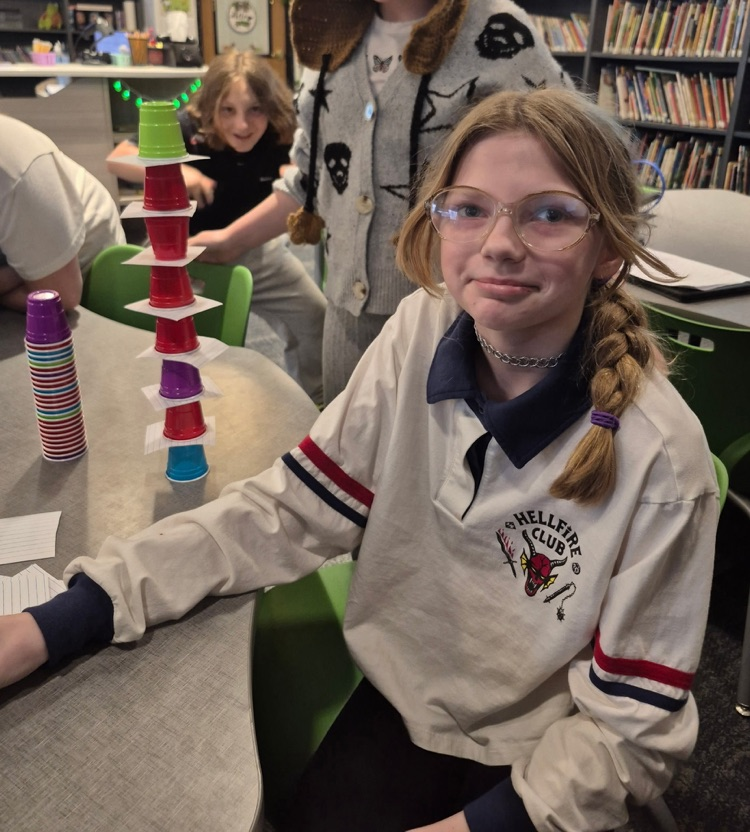 stacking hats contest