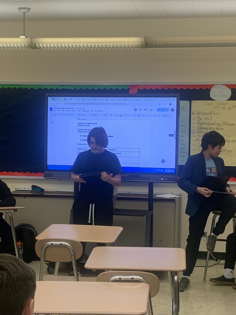 Image of 7th grade students in ELA class debate activity