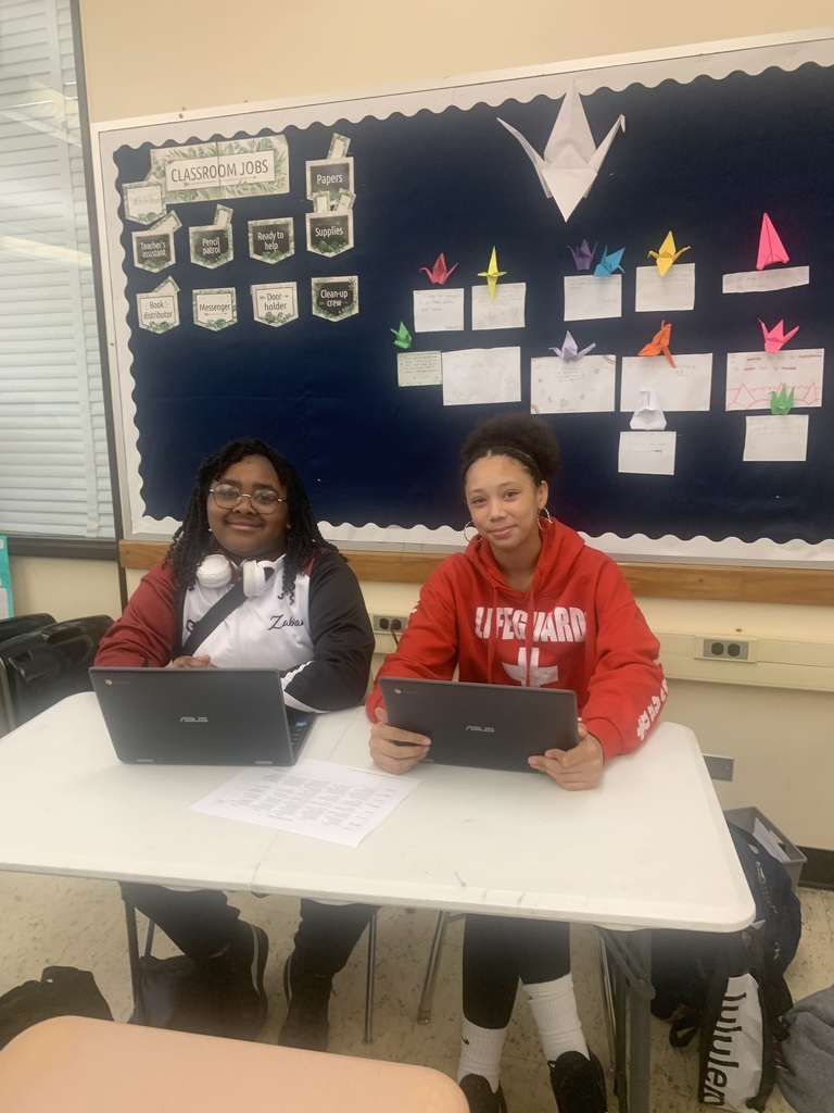 Image of 7th grade students in ELA class debate activity