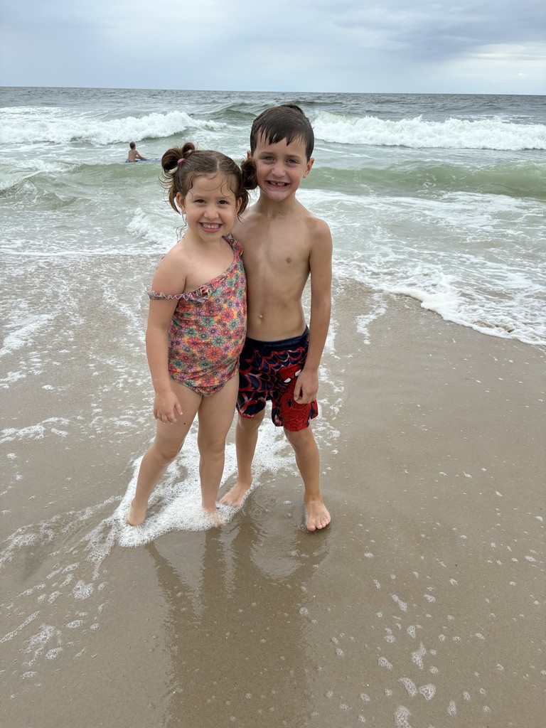 Carter and Edyenjoyed standing in the ocean together at Long Beach Island, NJ