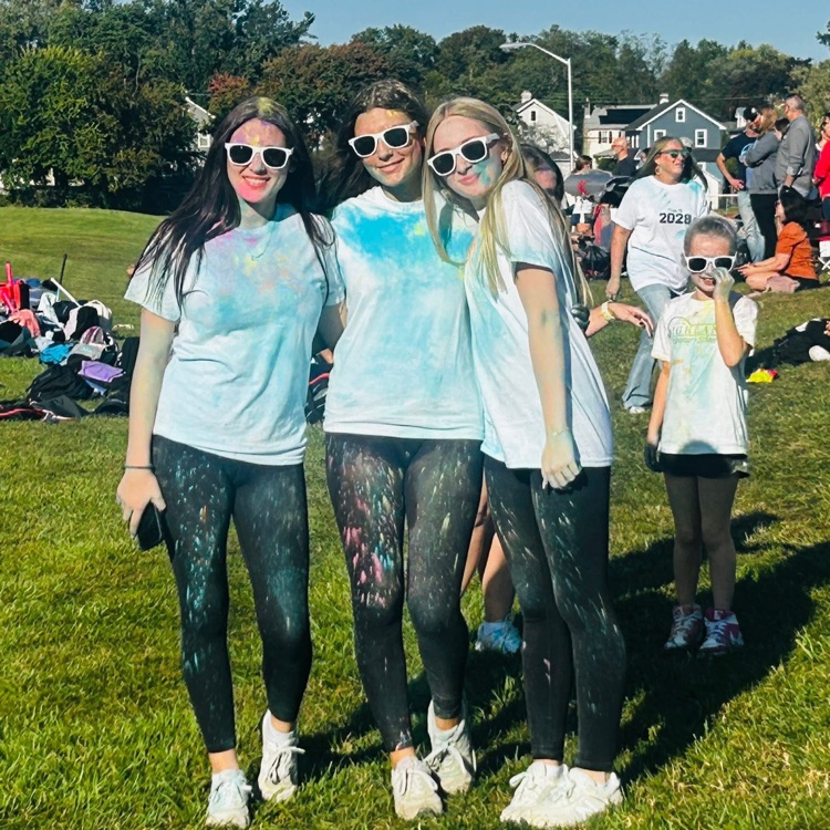 students at the color fun run