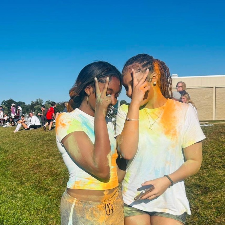 students at the color fun run