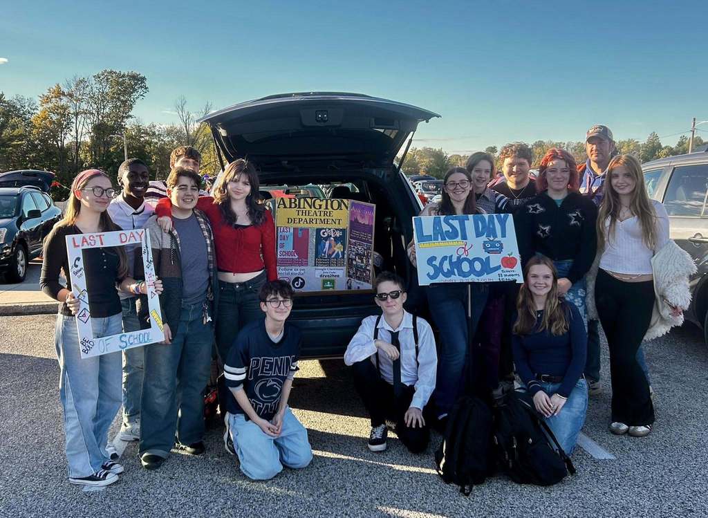 ASHS Theater Trunk or Treat Display