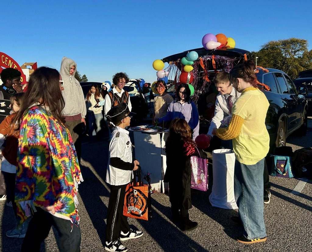 ASHS students interact with the younger Trunk-or-Treaters