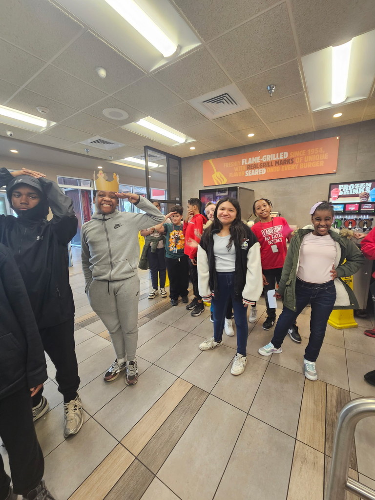 Image of middle school students  on CBI trip to Burger King.