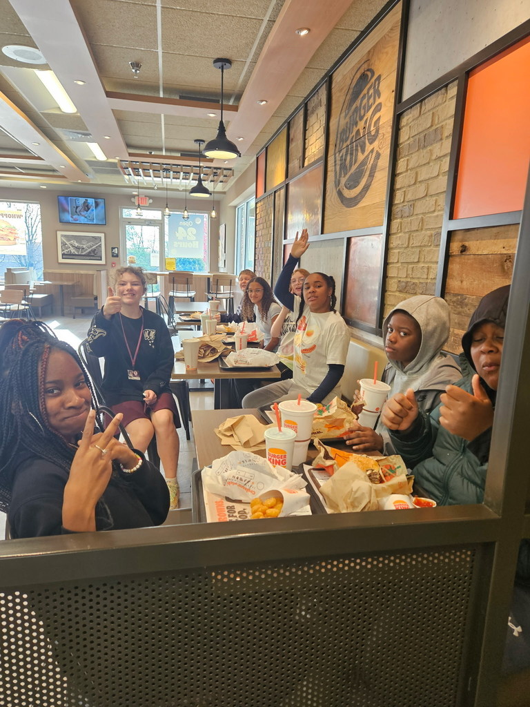 Image of middle school students  on CBI trip to Burger King.