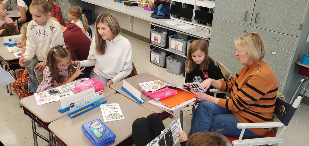 Families reading togehter