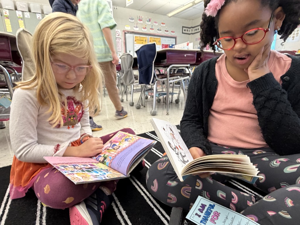 kids reading together