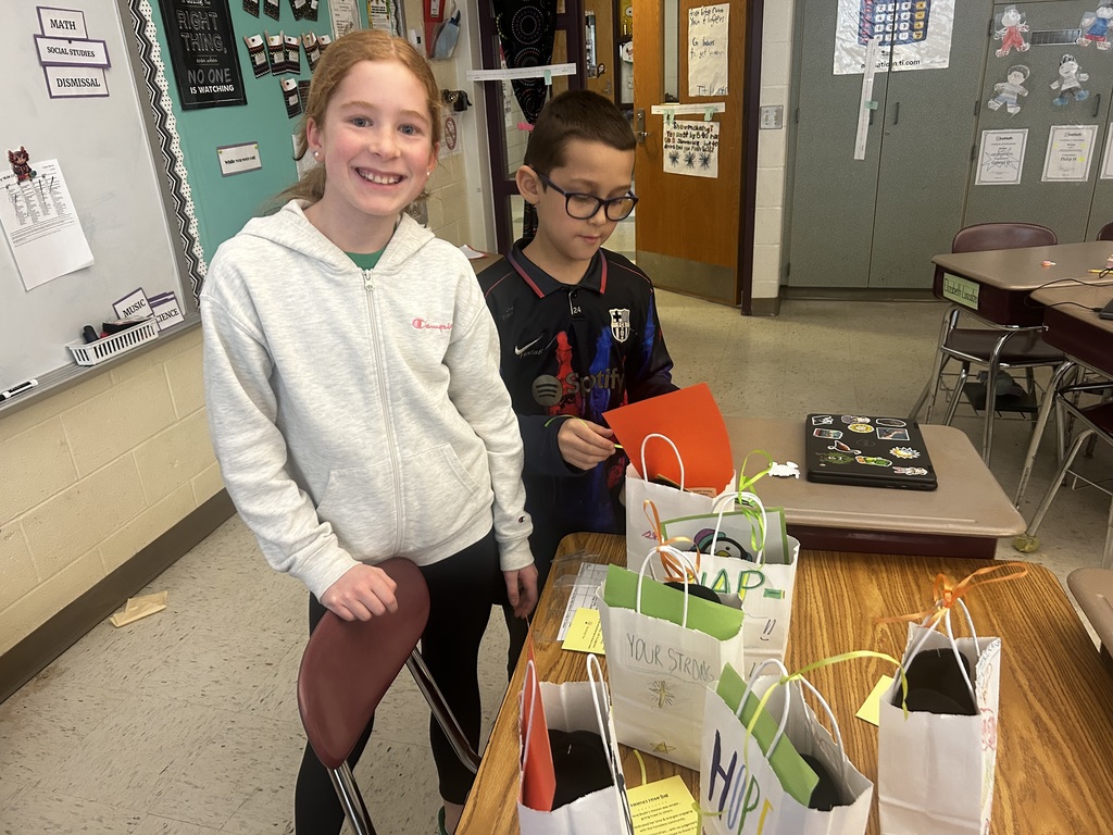 students working on a service project