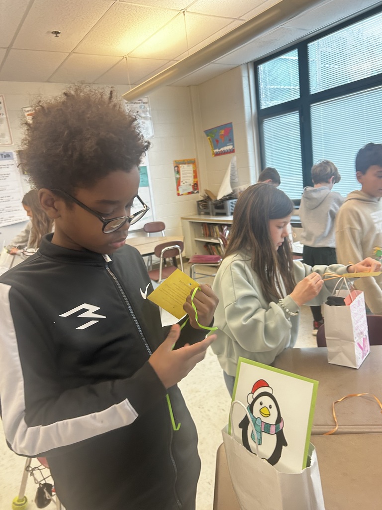 students working on a service project