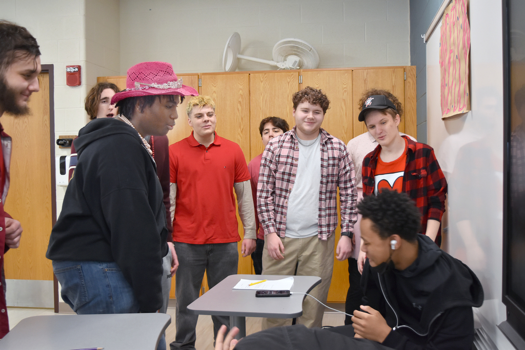 Students singing Valentine grams to fellow students