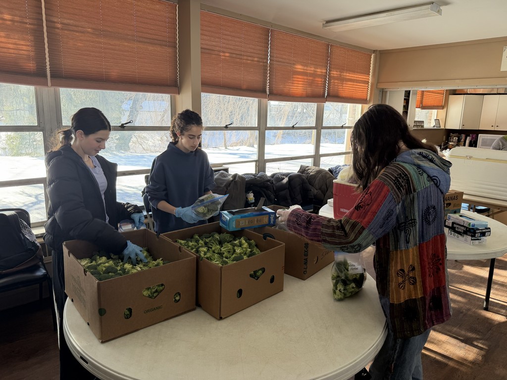 Fruit Ninjas at food pantry