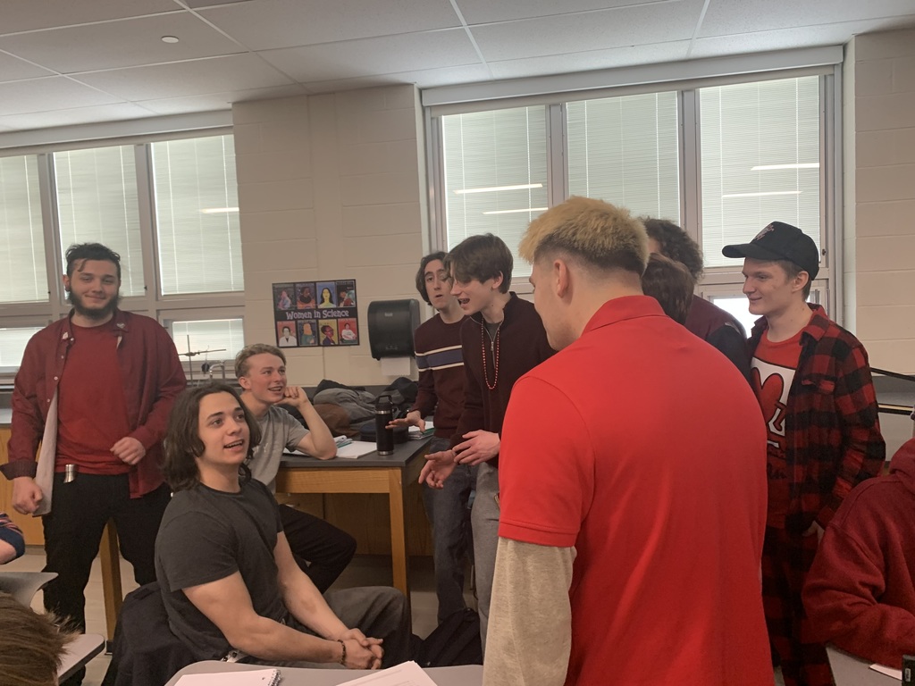ASHS Chorale serenade students and teachers for Valentine’s Day
