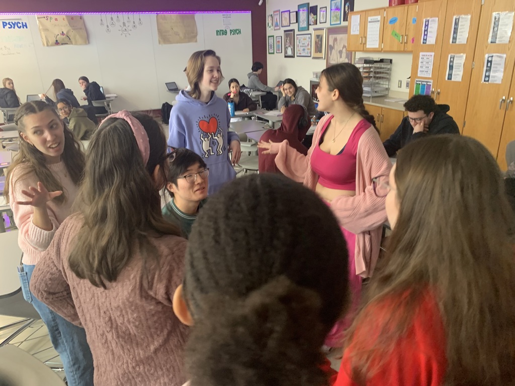 ASHS Chorale serenade students and teachers for Valentine’s Day