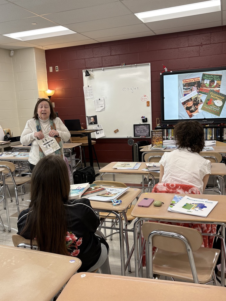 Dr. Lynne Dorfmann engaging with students