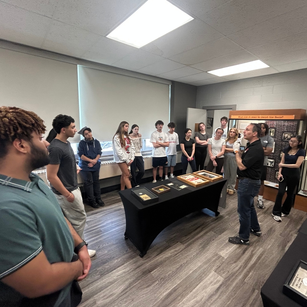 Students in the museum