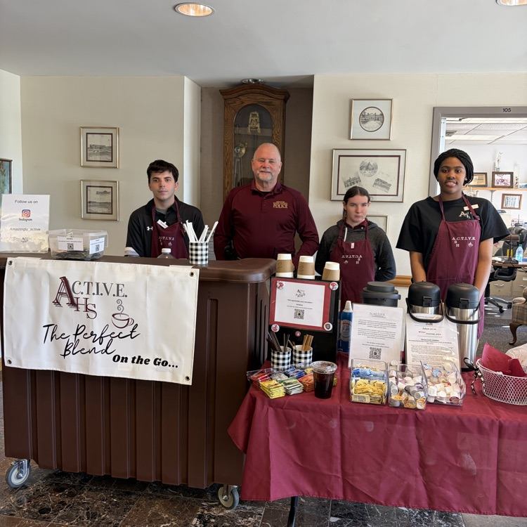 Officer Hochwind with the ACTIVE Students at The Perfect Blend On the Go