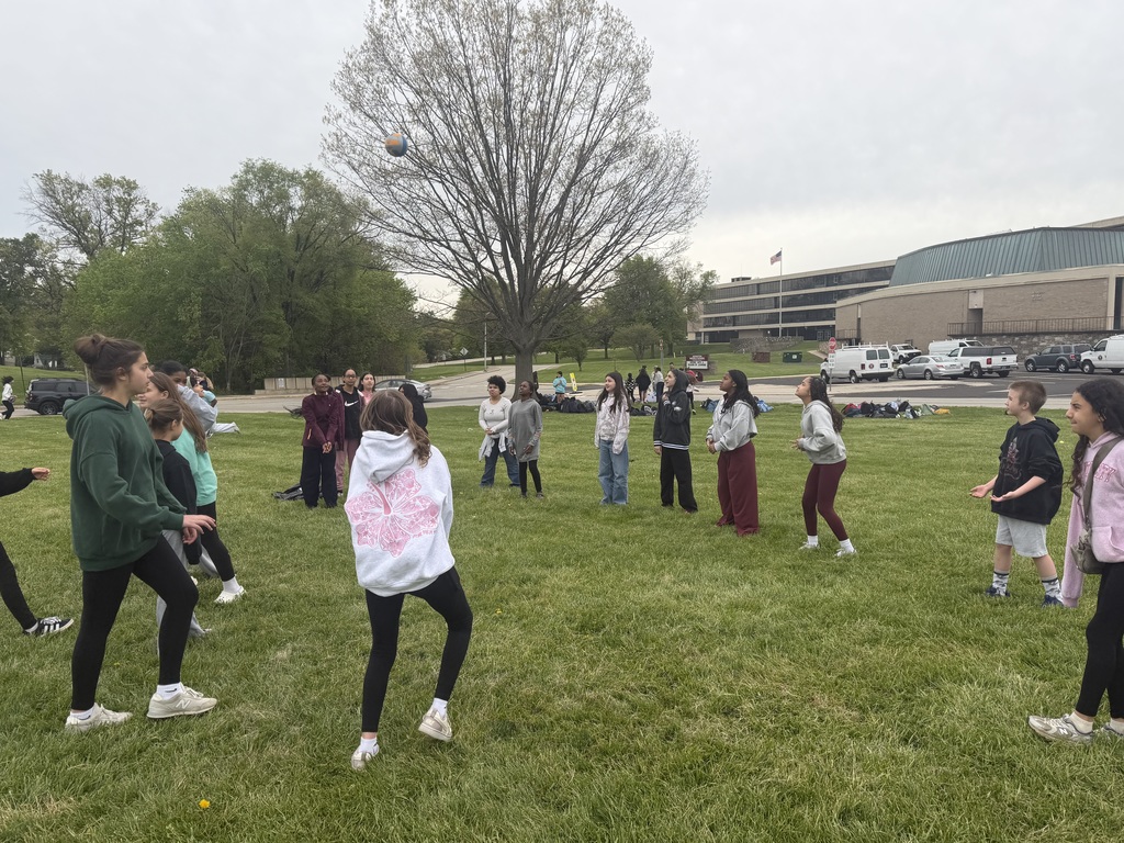Image of The 6th Grade Stingrays enjoyed some outdoor fun as a way to mark the end of PSSA Testing!
