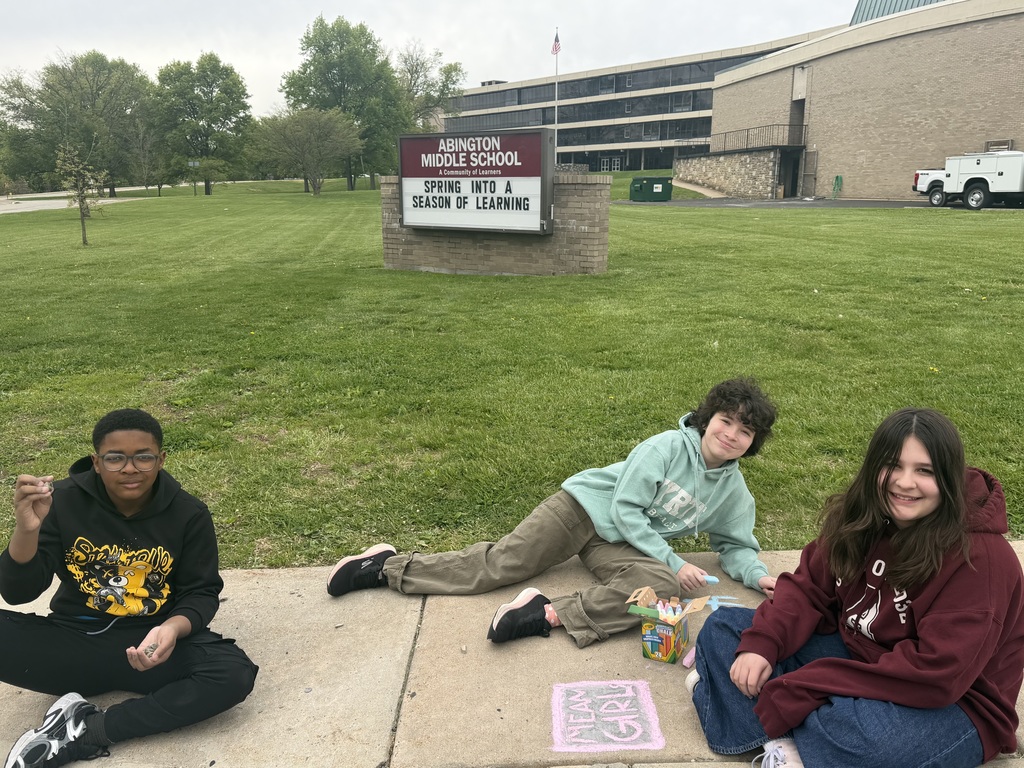 Image of The 6th Grade Stingrays enjoyed some outdoor fun as a way to mark the end of PSSA Testing!