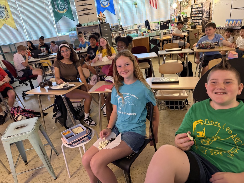 Image of 6th grade students in homework club. 