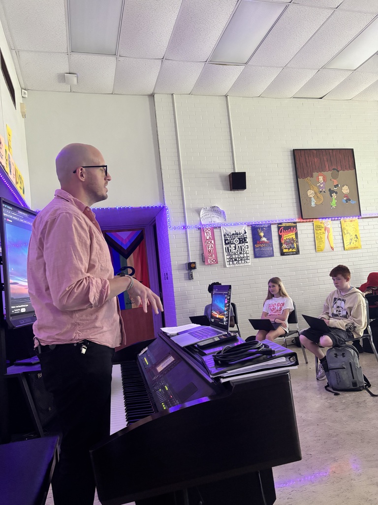 Image of 8th Grade Digital Music Class 