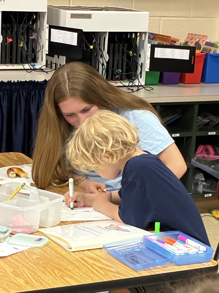 Image of NJHS and WEB Kindergarten Book Trip