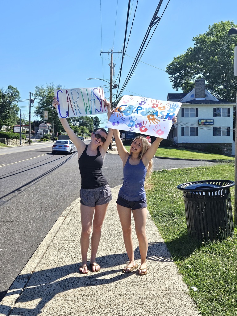 AbingTHON students at car wash