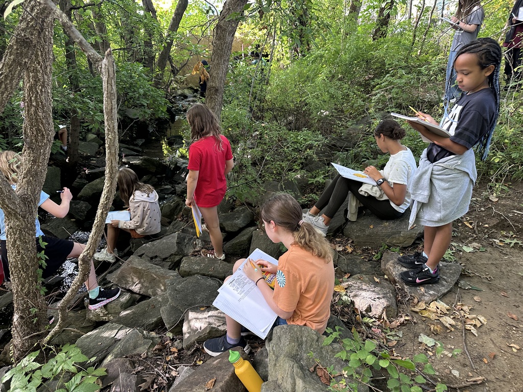 Image of students in Going Green club 