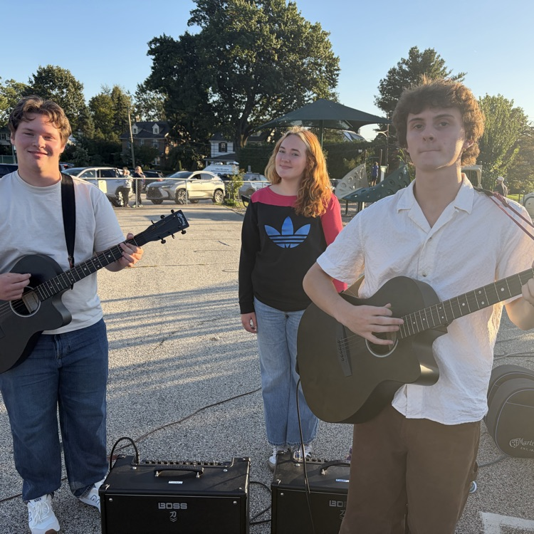 M3 students get ready to perform