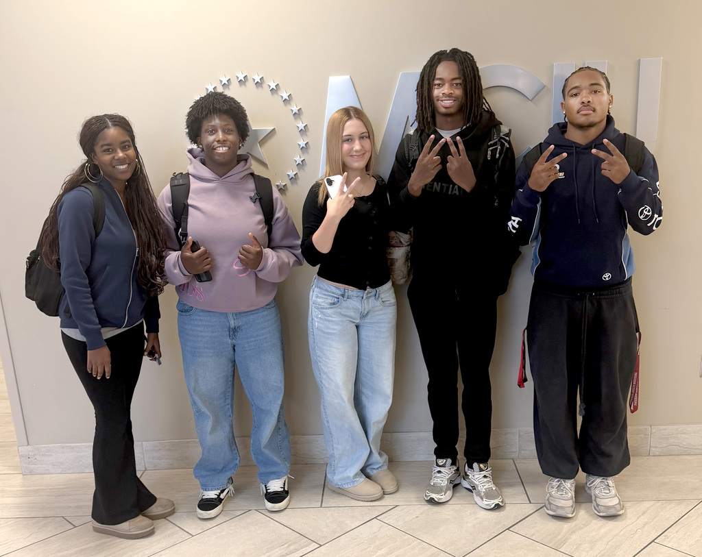 ASHS student participants in the Dreaming Forward at the MCIU 