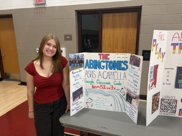 A Capella at the Club and Activities Fair