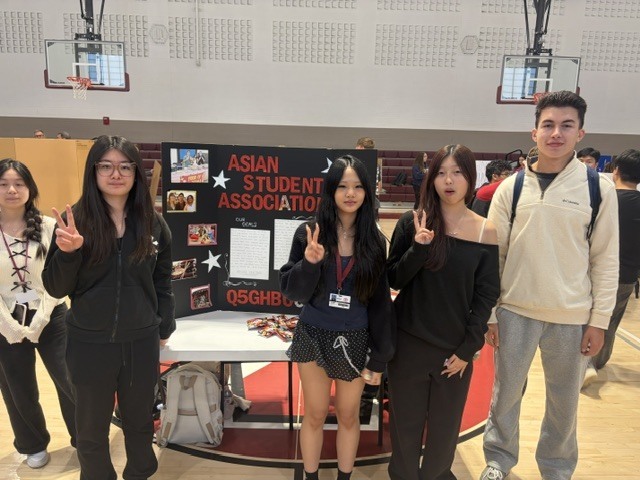 ASA Students at the Club and Activities Fair