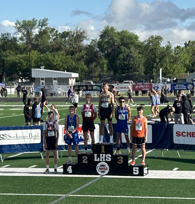 athletes on podium 