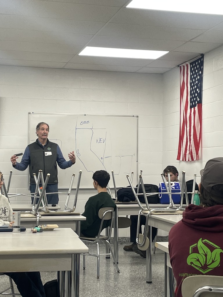 A big thank you to Jeff Phillips from Channel Seed for visiting with our students and sharing his experiences in the agriculture industry. We appreciate you taking the time to invest in their learning!