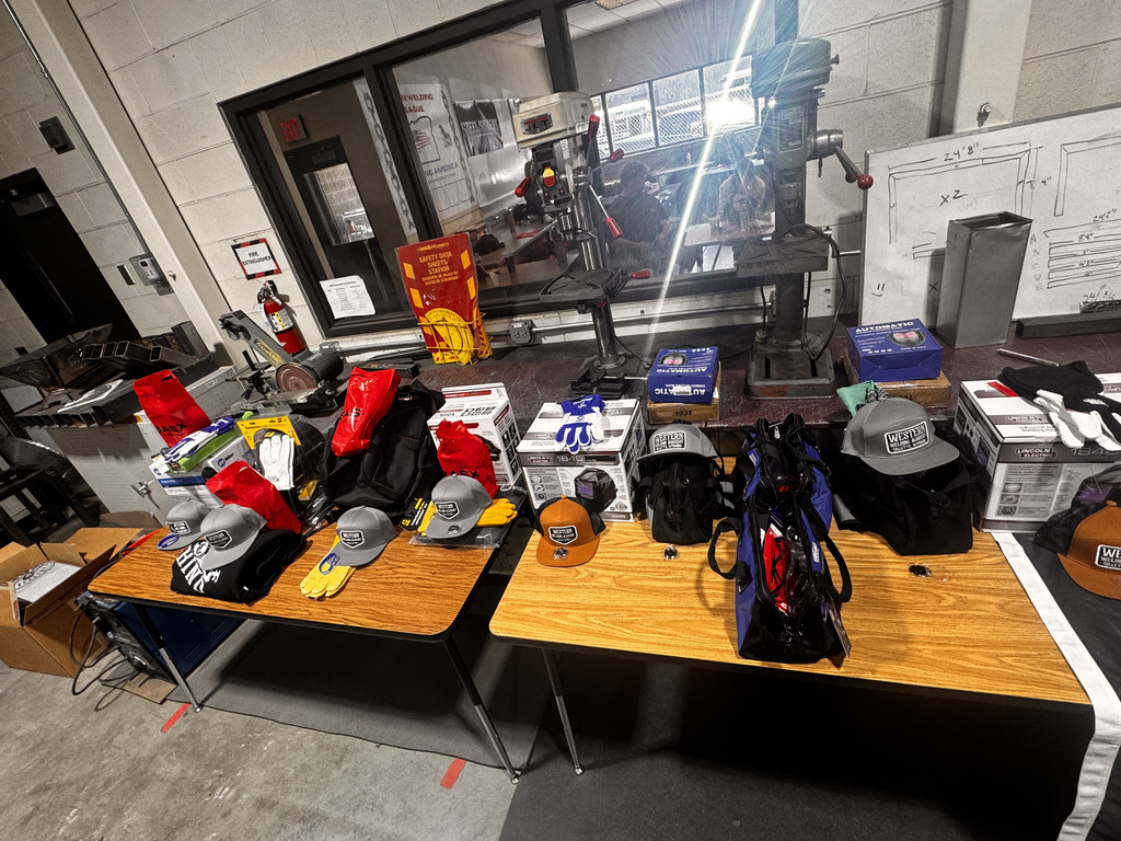 Welding Trip to Oregon on May 16th! Johnny took home 1st place and Avery finished 2nd.