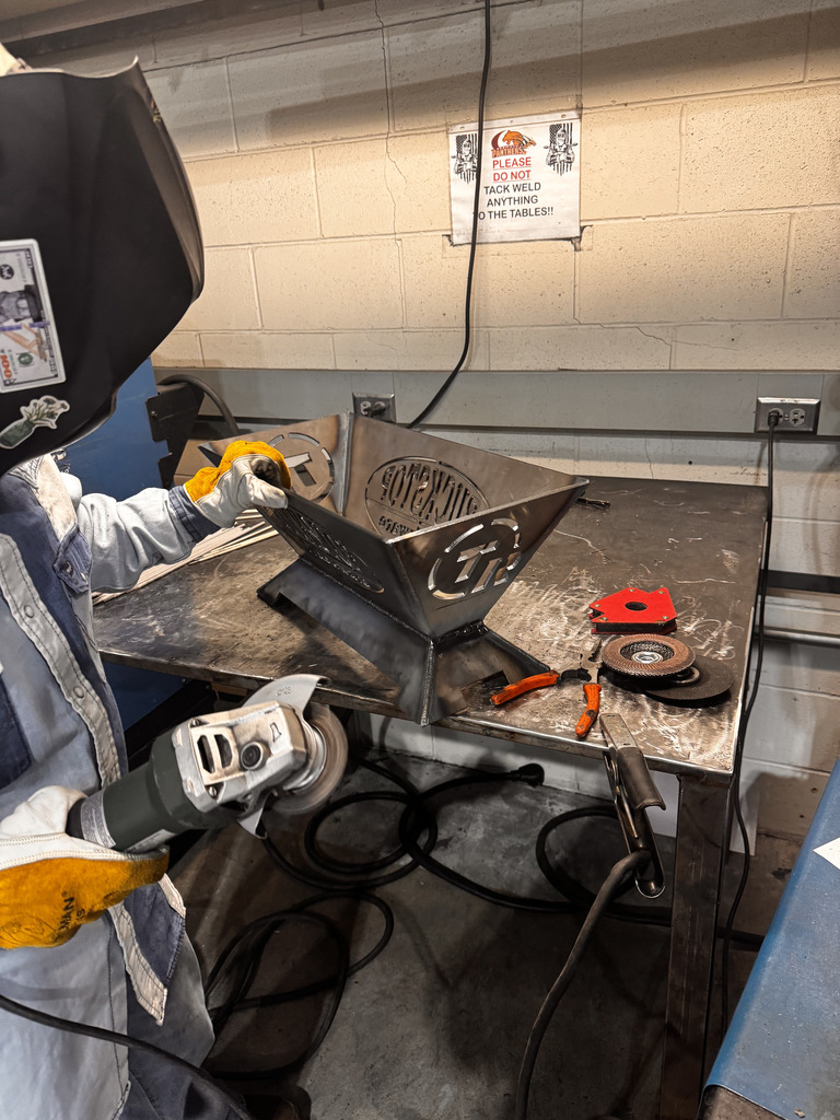 Welding Trip to Oregon on May 16th! Johnny took home 1st place and Avery finished 2nd.