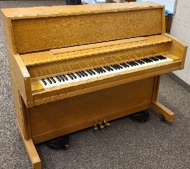 Story and Clark Piano